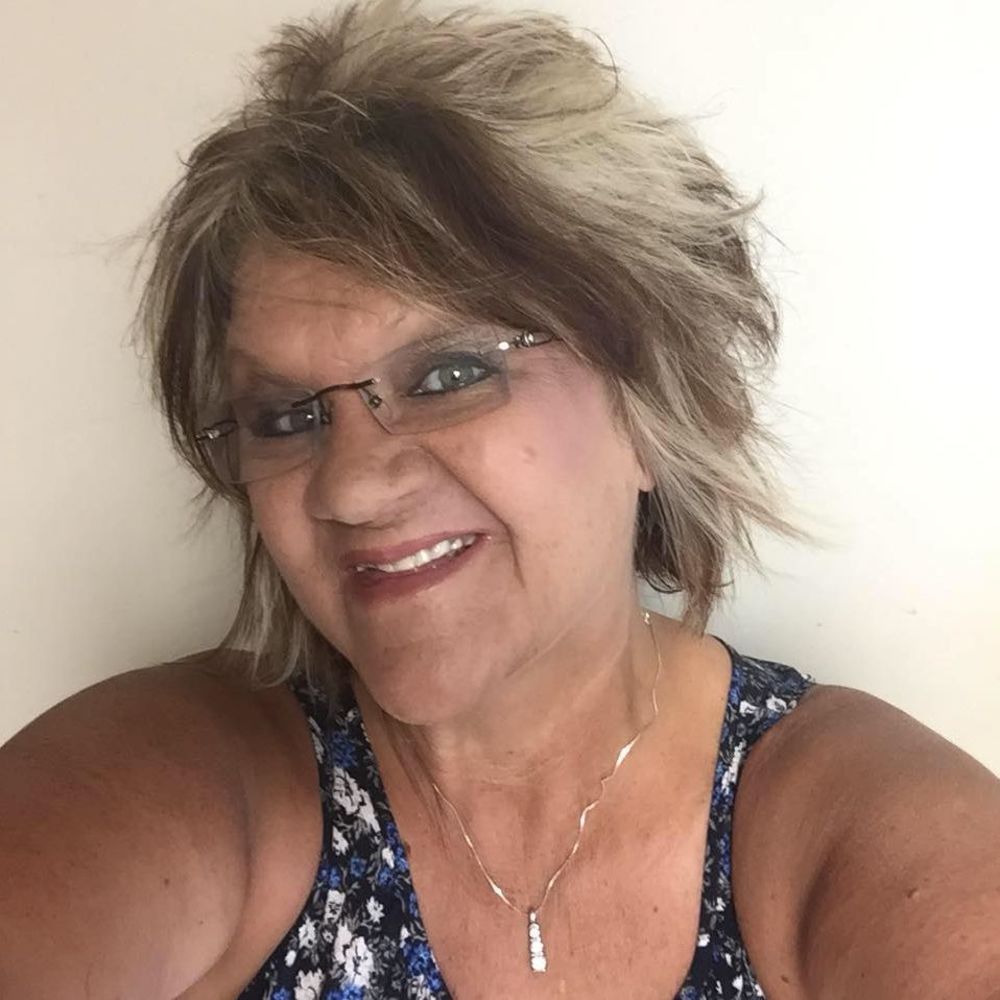 Meet your Posher, Beverly